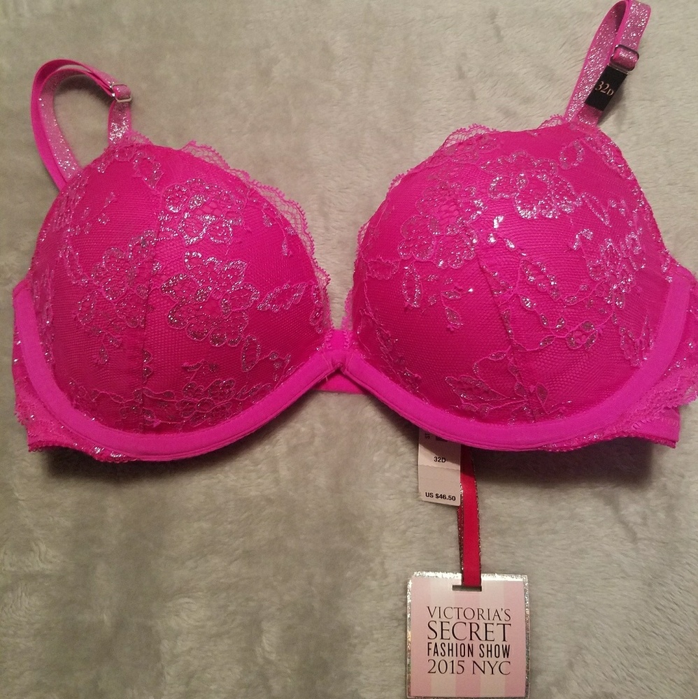 Victoria's Secret Dream Angels Padded Demi 32D NWT